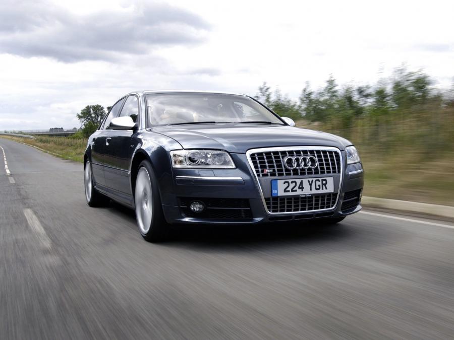  Audi S8 (D3) 2005 года  (UK) (фото 2 из 7)